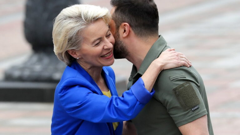 EU Chefin Von Der Leyen Droht Nicht Nur Italien Sondern Auch Ungarn