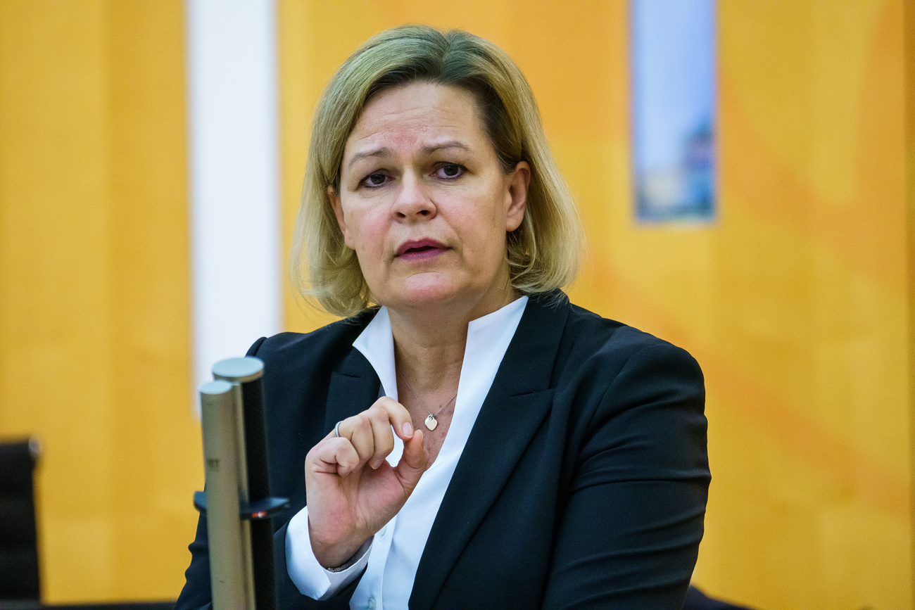 Nancy Faeser Bundesministerin für Inneres bedankt sich beim Volk