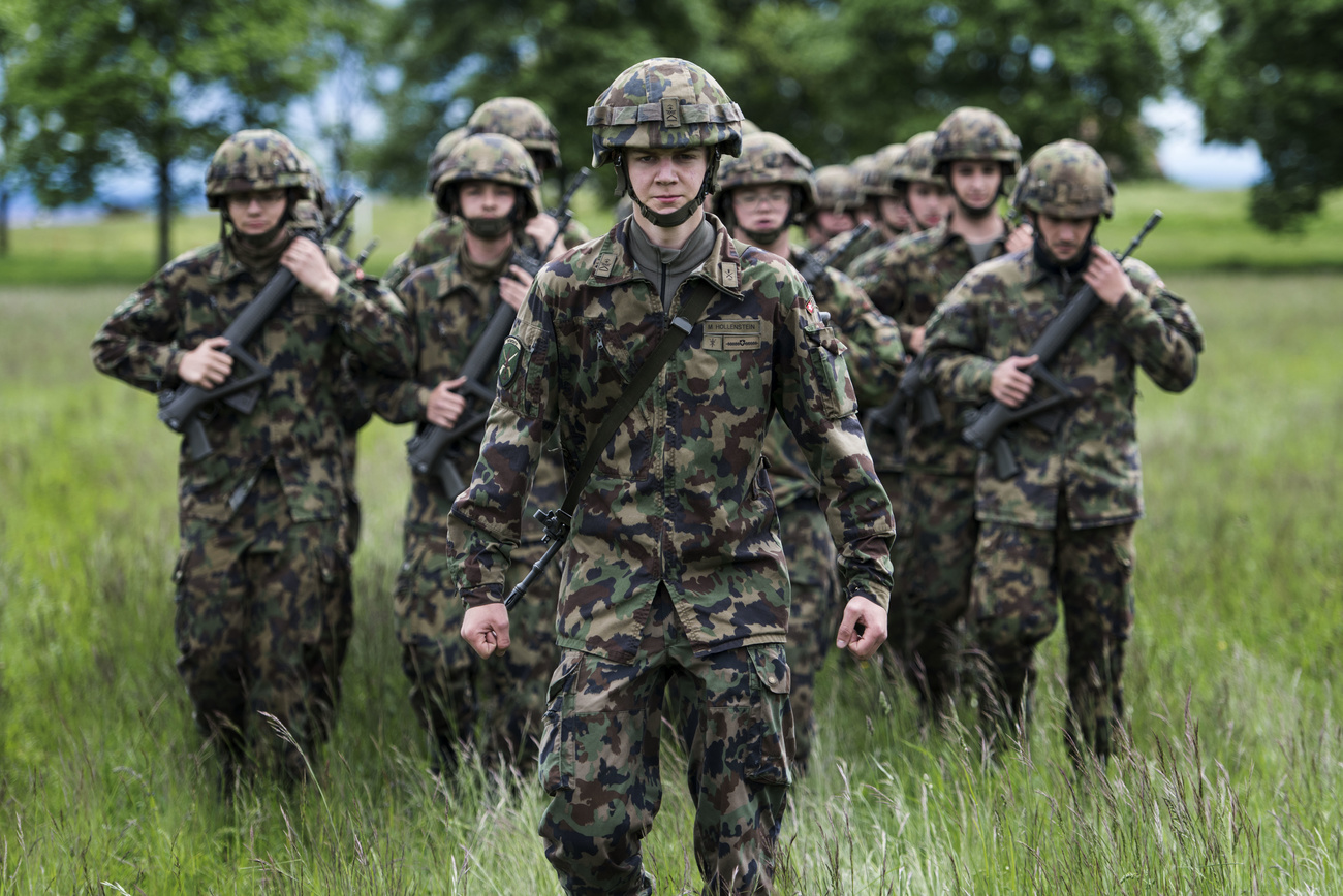 Солдат швейцарии. Swiss Armed Forces. Швейцарский солдат.