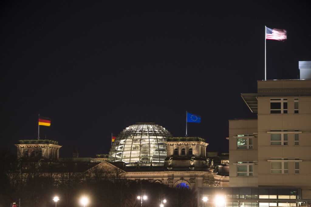 Licht ausschalten im leeren Bundestag wegen Energiekrise? Immer langsam. So etwas braucht Zeit