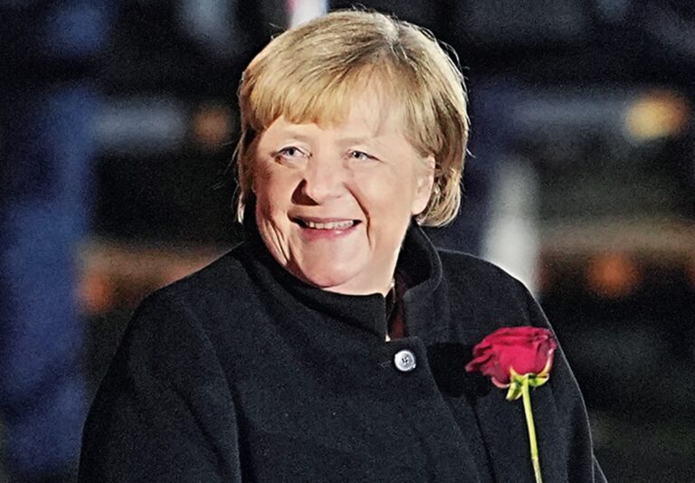 Grand taps for Merkel