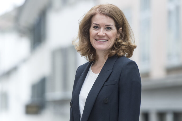 Stadtratskandidatin Susanne Brunner, SVP Stadt Zuerich, posiert fuer ein Portrait, am Montag, 19. Februar 2018, in Zuerich. (KEYSTONE/Melanie Duchene)