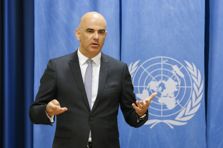 Swiss Federal President Alain Berset answers questions during a press conference after the opening of the World Health Assembly at the European headquarters of the United Nations in Geneva, Switzerland, Monday, May 21, 2018. (KEYSTONE/Peter Klaunzer)