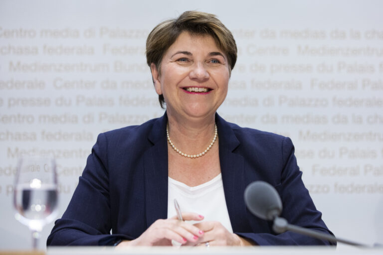 Bundesraetin Viola Amherd spricht waehrend einer Medienkonferenz, am Mittwoch, 20. Februar 2019 in Bern. (KEYSTONE/Peter Klaunzer)