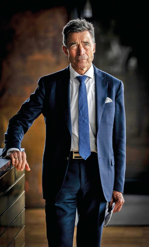 «Wir sind die erfolgreichste Friedensbewegung der Geschichte»: Der ehemalige Nato-Generalsekretär Anders Fogh Rasmussen plädiert für entschlossene Härte im Umgang mit Putin. Gebietsabtretungen an Russland seien ein falsches Signal an Autokraten