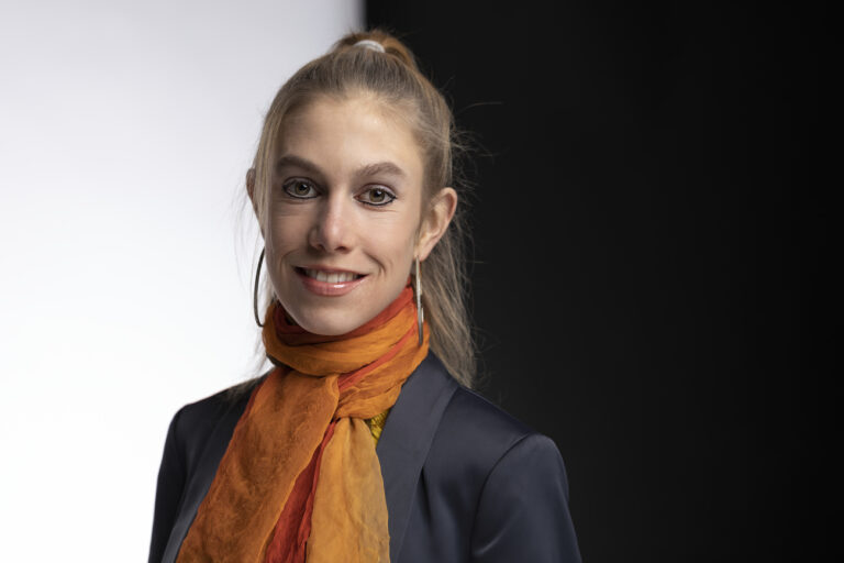 Meret Schneider, Nationalraetin GP-ZH, portraitiert am 10. Dezember 2019 in Bern. (KEYSTONE/Gaetan Bally)