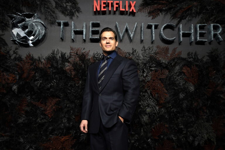 epa08075821 British actor/cast member Henry Cavill attends the world premiere of 'The Witcher' in London, Britain, 16 December 2019. The TV show is due to be released on Netflix on 20 December. EPA/WILL OLIVER