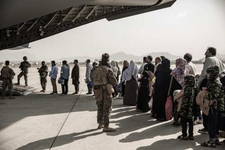 Afghanen, die vor den Taliban nach Pakistan geflüchtet sind, kommen nach Deutschland. Die Flieger starten nächste Woche