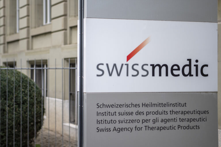 Sicht auf den Hauptsitz von Swissmedic, am Dienstag, 26. Oktober 2021, in Bern. Swissmedic, das Schweizerische Heilmittelinstitut, ist die Zulassungs- und Kontrollbehoerde fuer Heilmittel in der Schweiz mit Sitz in Bern. (KEYSTONE/Peter Schneider)