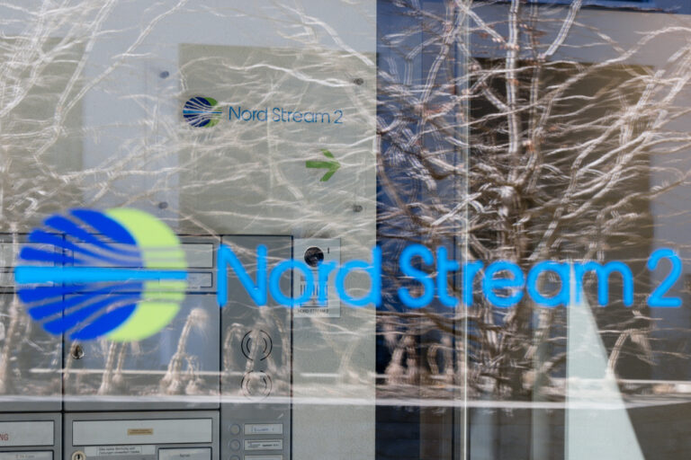 A Nord Stream 2 logo is seen on a reflected glass front of the company's Switzerland headquarters in Zug, Switzerland, on Tuesday, 1 March 2022. Zug-based Nord Stream 2, which is implementing the gas pipeline between Russia and Germany, has carried out a mass layoff because of the sanctions taken against Russia. 140 people have lost their jobs, said Swiss Federal Councillor Guy Parmelin. (KEYSTONE/Philipp Schmidli)