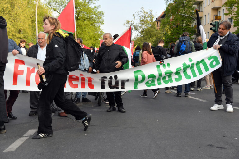 01 May 2022, Berlin: Participants of the 