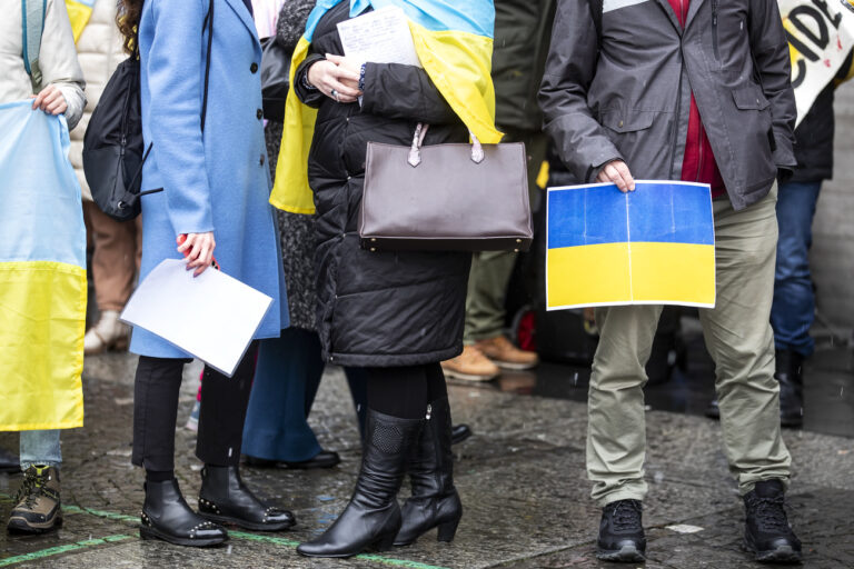 Solidaritaetskundgebung fuer die Menschen in der Ukraine am Samstag, 10. Dezember 2022, in Zuerich. (KEYSTONE/Alexandra Wey)