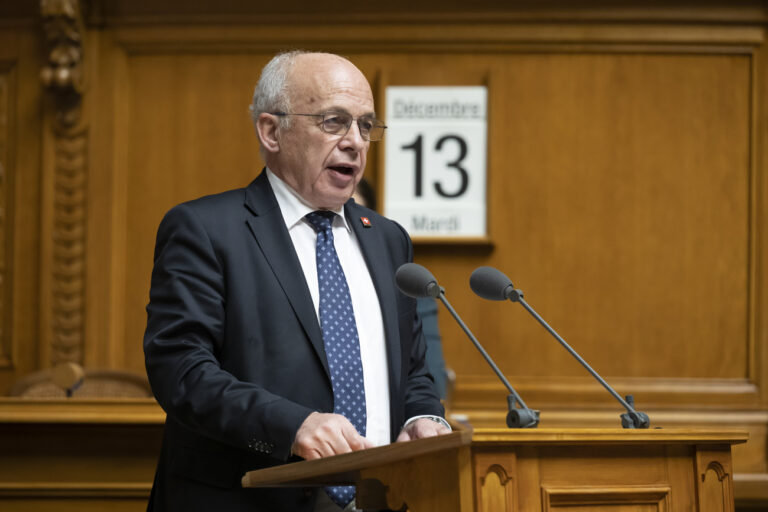 Bundesrat Ueli Maurer spricht waehrend der Wintersession der Eidgenoessischen Raete, am Dienstag, 13. Dezember 2022 im Nationalrat in Bern. (KEYSTONE/Anthony Anex)