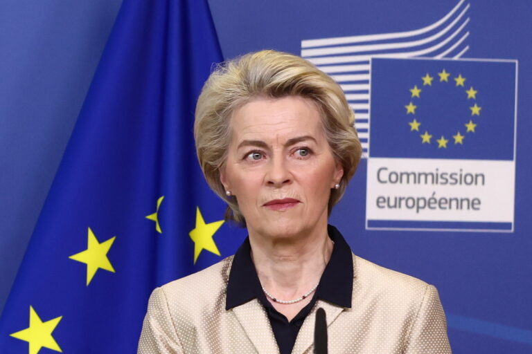 epa10470165 President of the European Commission Ursula von der Leyen gives a joint press statement with the French Prime Minister (not pictured) ahead of a meeting at the European Commission headquarters in Brussels, Belgium, 16 February 2023. EPA/STEPHANIE LECOCQ