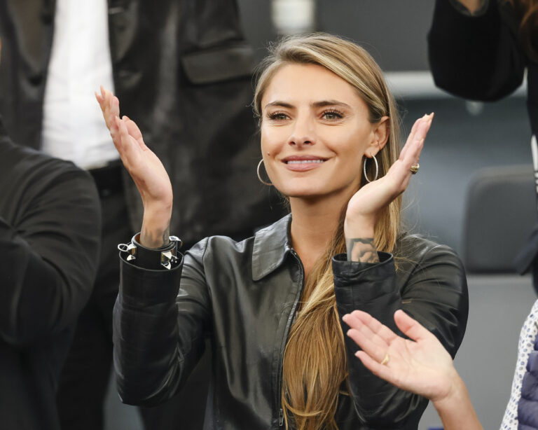 «Demokratie bedeutet für mich auch, dass die Parteien nicht an der Mehrheit vorbei regieren»: Moderatorin Sophia Thomalla stellt sich hinter Friedrich Merz und verteidigt seinen Asyl-Vorstoss