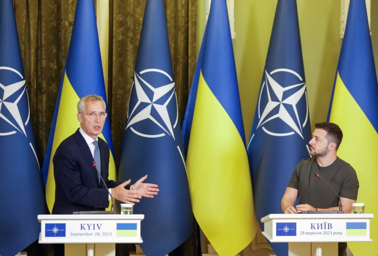 epa10887435 Ukrainian President Volodymyr Zelensky (R) and NATO Secretary General Jens Stoltenberg (L) attend a joint press conference following their meeting in Kyiv (Kiev), Ukraine, 28 September 2023. Jens Stoltenberg arrived in Kyiv to meet with Zelensky and top Ukrainian officials in support of the country amid the Russian invasion. EPA/SERGEY DOLZHENKO
