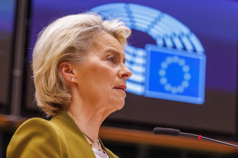 epa10964630 EU Commission President Ursula von der Leyen addresses the EU Parliament mini plenary session on conclusions of EUCO and the humanitarian crisis in Gaza and the need for a humanitarian pause in Brussels, Belgium, 08 November 2023. EPA/OLIVIER MATTHYS