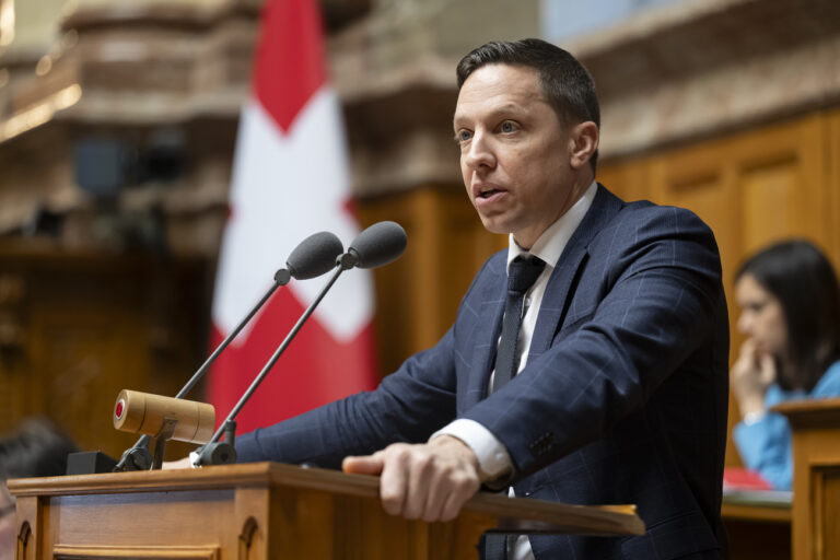 Christian Imark, SVP-SO, spricht waehrend der Wintersession der Eidgenoessischen Raete, am Mittwoch, 20. Dezember 2023 im Nationalrat in Bern. (KEYSTONE/Anthony Anex)