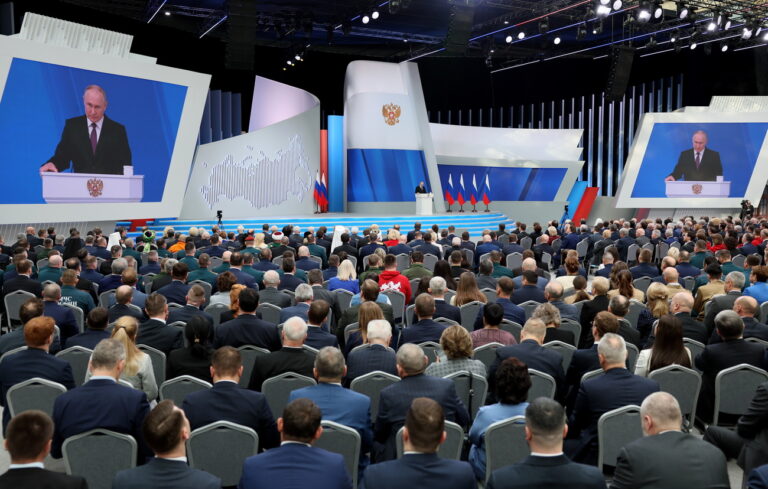 Putins Rede an die Nation: Russlands Präsident warnt den Westen vor Folgen einer Entsendung von Nato-Truppen in die Ukraine