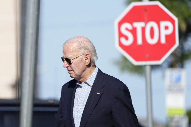 US-Präsident Joe Biden genoss Schonhaltung bei einem Radiointerview. Die Fragen dafür stellte sein Team vorab selbst zusammen. Die Moderatorin wurde fristlos gefeuert