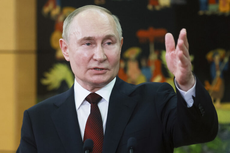 Mehrheit der Russen findet, Putins Bedingungen könnten den Ukraine-Krieg beenden, zeigt eine Umfrage