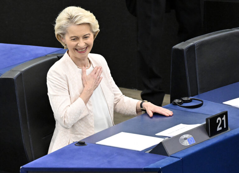 ABD0141_20240718 - STRASSBURG - EUROPÄISCHE UNION: ZU APA0283 VOM 18.7.2024 - Ursula von der Leyen am Donnerstag, 18. Juli 2024, nach ihrer Wiederwahl zur EU-Kommissionspräsidentin im Rahmen einer Sitzung des Europäischen Parlaments in Strassburg. - FOTO: APA/HANS KLAUS TECHT