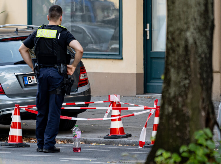 Berliner Polizei im Ausnahmezustand: 116 Mörder und Totschläger auf freiem Fuss, 8581 offene Haftbefehle, Gefängnisse stossen an ihre Kapazitätsgrenze