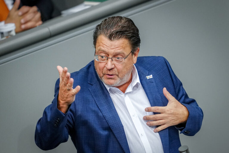 13.09.2024, Berlin: Stephan Brandner (AfD) spricht bei den Haushaltsberatungen im Bundestag. Foto: Kay Nietfeld/dpa +++ dpa-Bildfunk +++ (KEYSTONE/DPA/Kay Nietfeld)