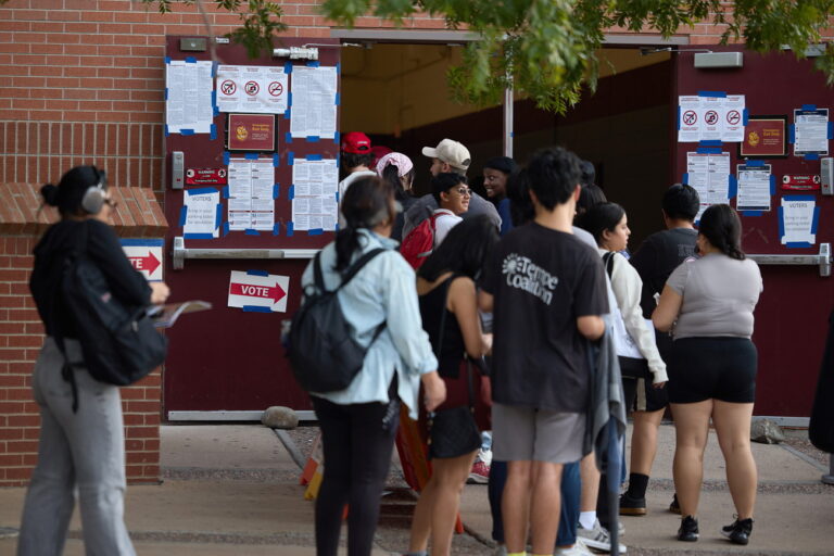 epa11704259 Students wait in line to vote on Election Day at Arizona State University in Tempe, Arizona, USA, 05 November 2024. Voters across the country are casting ballots today for President of the United States in a tightly contested race between Republican presidential candidate Donald J. Trump and Democratic presidential candidate US Vice President Kamala Harris, as well as for candidates in Senate and Congressional races. EPA/ALLISON DINNER