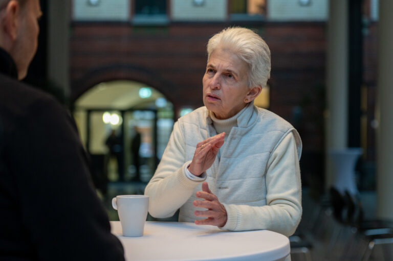 11.11.2024, Berlin: Die Verteidigungspolitikerin Marie-Agnes Strack-Zimmermann (FDP), Mitglied im Europäischen Parlament, spricht in einem Interview mit Journalisten der Deutschen Presse-Agentur. (zu dpa: «Strack-Zimmermann: Ampel-Aus für Verteidigung nicht schädlich») Foto: Christophe Gateau/dpa +++ dpa-Bildfunk +++ (KEYSTONE/DPA/Christophe Gateau)