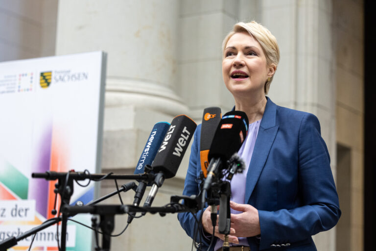 12.12.2024, Berlin: Manuela Schwesig (SPD), Ministerpräsidentin von Mecklenburg-Vorpommern, spricht zu Medienvertretern im Rahmen der Ministerpräsidentenkonferenz (MPK) in Berlin. Foto: Hannes P. Albert/dpa +++ dpa-Bildfunk +++ (KEYSTONE/DPA/Hannes P Albert)