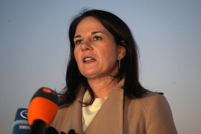 epa11803818 German Foreign Minister Annalena Baerbock speaks during a press conference after her meeting with Syrian leader Ahmed Al Sharaa, in Damascus, Syria, 03 January 2025. The French and German foreign ministers arrived in Damascus to meet with the country's new leaders. This is the first time that senior European Union officials have visited Syria since the ouster of former President Bashar al-Assad last month. EPA/AHMAD FALHALA