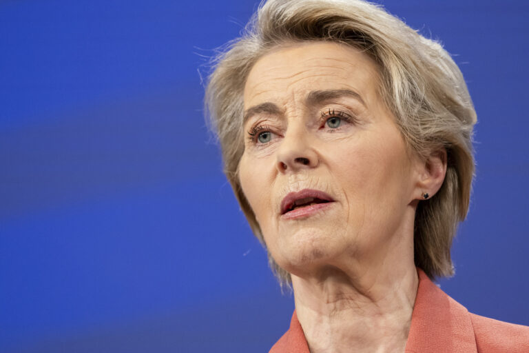 European Commission President Ursula von der Leyen addresses the media on the EU Commission's Competitiveness Compass at the EU headquarters in Brussels, Belgium, Wednesday, Jan. 29, 2025. (AP Photo/Geert Vanden Wijngaert)