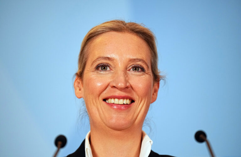 31.01.2025, Berlin: Alice Weidel, Co-Vorsitzende der AfD-Bundestagsfraktion, gibt nach der Abstimmung über das «Zustrombegrenzungsgesetz» der Union zur Eindämmung der Migration im Bundestag ein Statement. Foto: Michael Kappeler/dpa +++ dpa-Bildfunk +++ (KEYSTONE/DPA/Michael Kappeler)