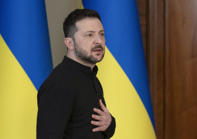 «Wir sind im letzten Akt von Selenskyj»: Der ukrainische Präsident stehe vor dem Ende seiner politischen Laufbahn, berichtet die Financial Times