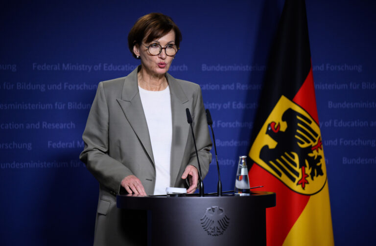 14.03.2024, Berlin: Bettina Stark-Watzinger (FDP), Bundesministerin für Bildung und Forschung, äußert sich bei einer Pressekonferenz zu einer Schnellbefragung zu Antisemitismus an Hochschulen. Foto: Bernd von Jutrczenka/dpa +++ dpa-Bildfunk +++ (KEYSTONE/DPA/Bernd von Jutrczenka)