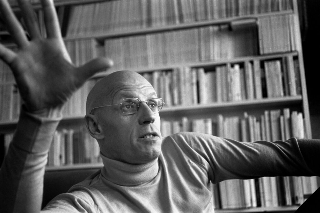 Sexualisierter Staatsfunk: Der öffentlich-rechtliche Rundfunk huldigt Michel Foucault als Befreier für queere Menschen. Tatsächlich galt seine Lust vielmehr minderjährigen Buben