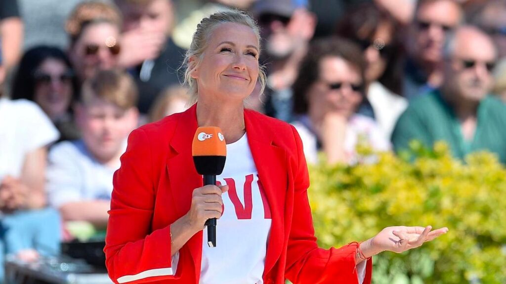«Du willst es doch auch, Baby!»: ZDF-Moderatorin blamiert sich mit absurden Genderstern-Sprechpausen. Sie gesteht: «Nicht das Gesicht verziehen, ich muss»