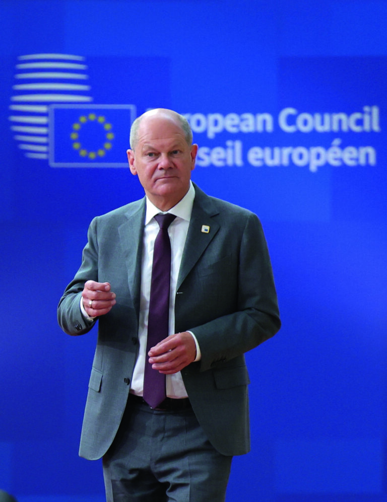 epa11441216 Germany's Chancellor Olaf Scholz arrives for a European Council in Brussels, Belgium, 27 June 2024. EU leaders are gathering in Brussels for a two-day summit to discuss the Strategic Agenda 2024-2029, the next institutional cycle, Ukraine, the Middle East, competitiveness, security and defense, among other topics. EPA/OLIVIER MATTHYS