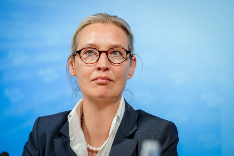 10.06.2024, Berlin: Alice Weidel, Parteivorsitzende und Fraktionsvorsitzende der AfD, gibt eine Pressekonferenz nach der Europawahl. Foto: Kay Nietfeld/dpa +++ dpa-Bildfunk +++ (KEYSTONE/DPA/Kay Nietfeld)