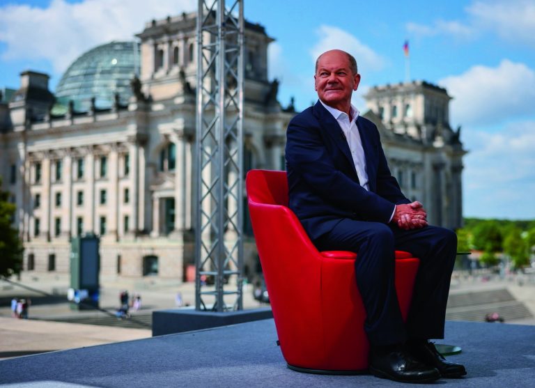 epa11431798 German Chancellor Olaf Scholz arrives for the traditional summer interview in front of Reichstag building on German public broadcaster ARD, in Berlin, Germany, 23 June 2024. EPA/HANNIBAL HANSCHKE