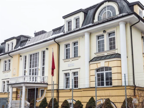 Die Schweiz plant die Wiedereröffnung der Botschaft in der Ukraine